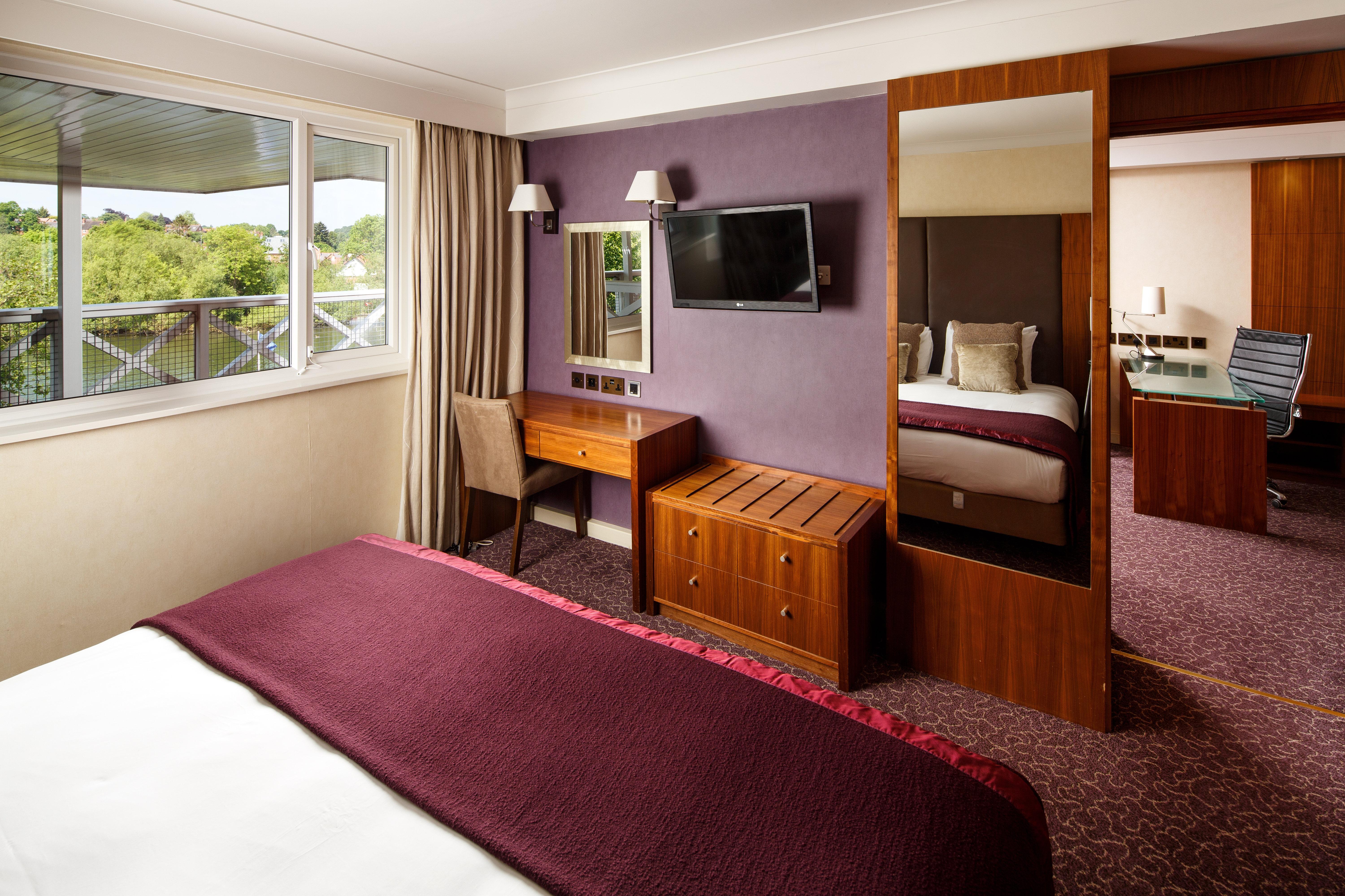 Отель Crowne Plaza Ридинг Экстерьер фото