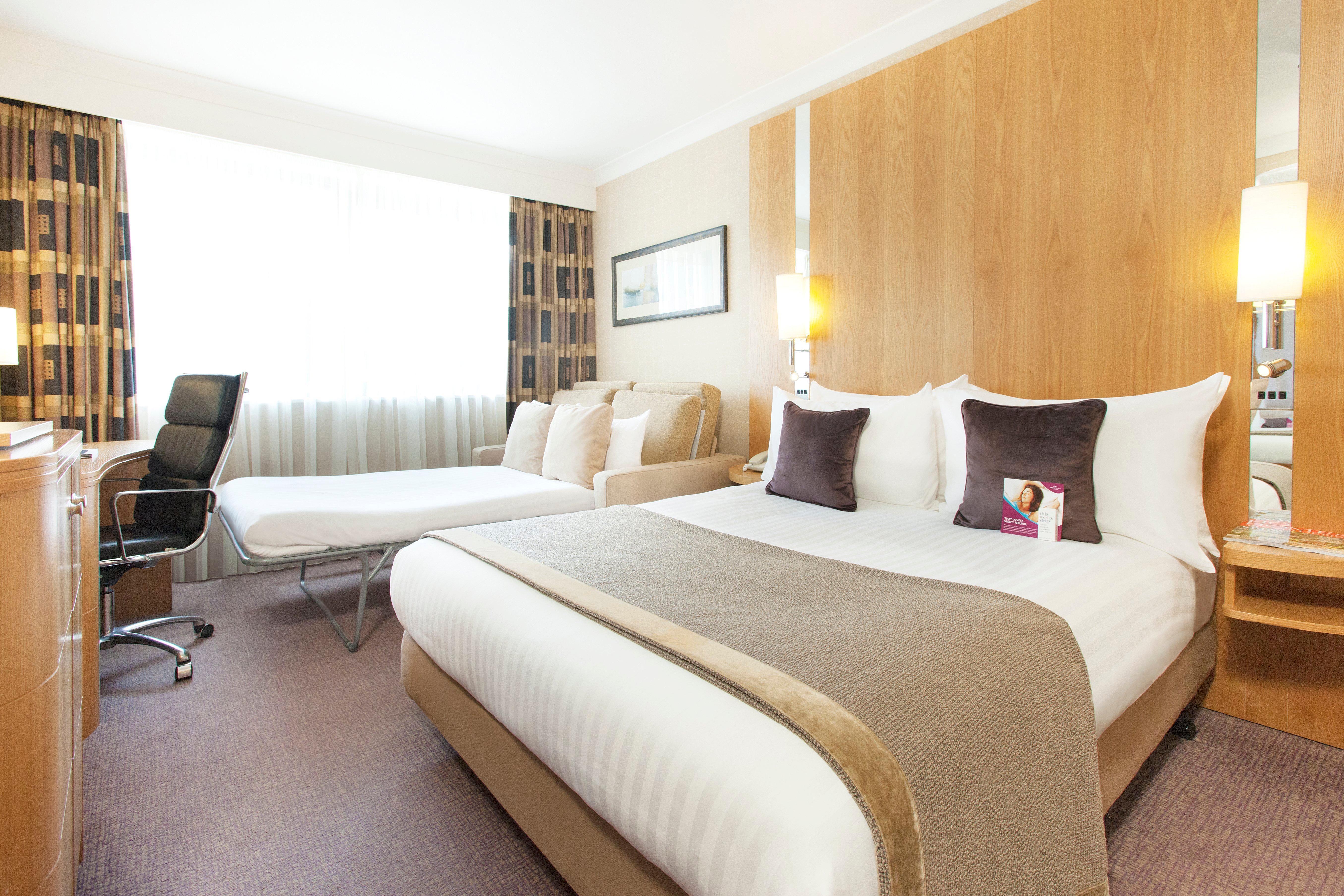 Отель Crowne Plaza Ридинг Экстерьер фото