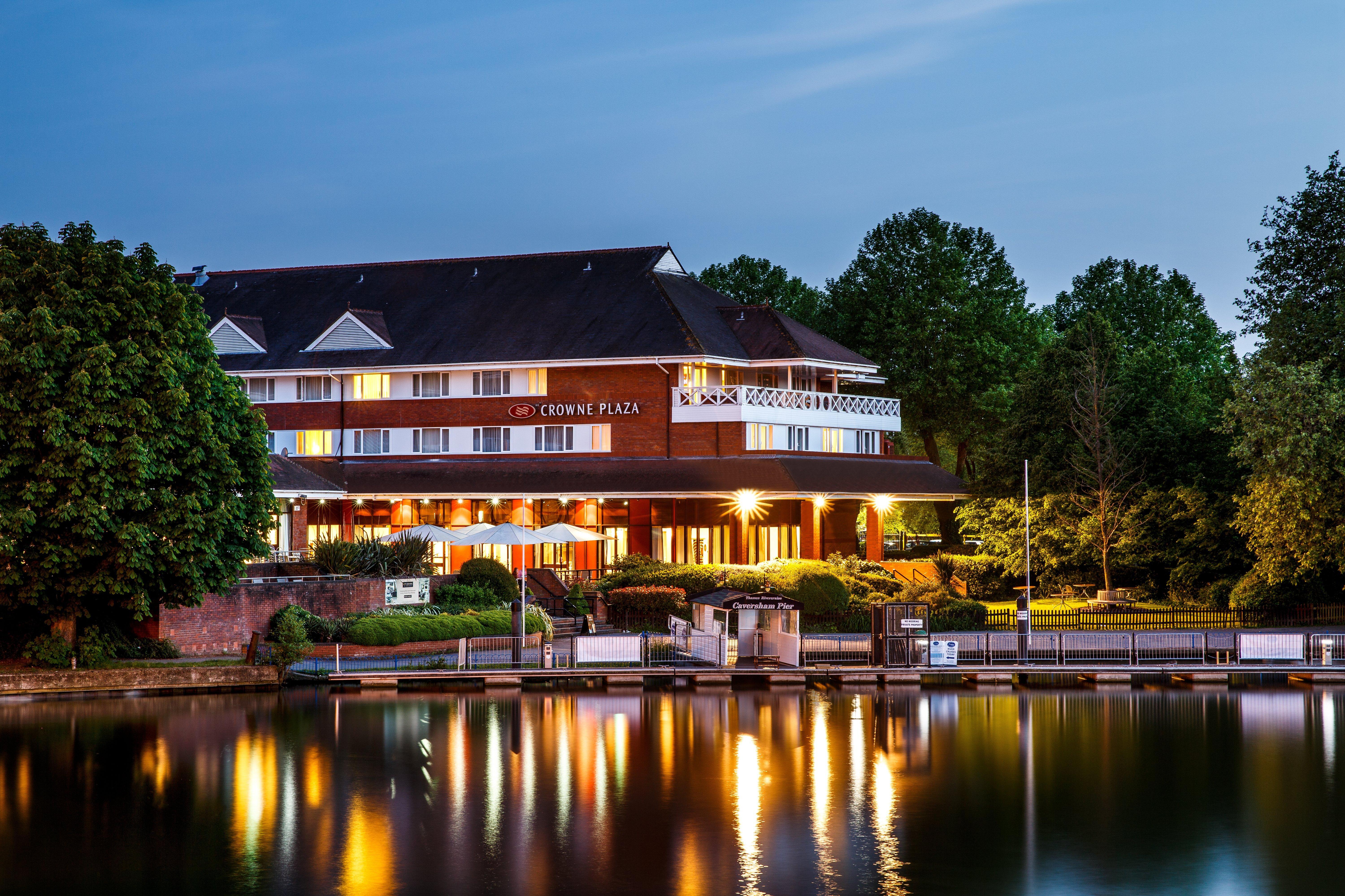 Отель Crowne Plaza Ридинг Экстерьер фото