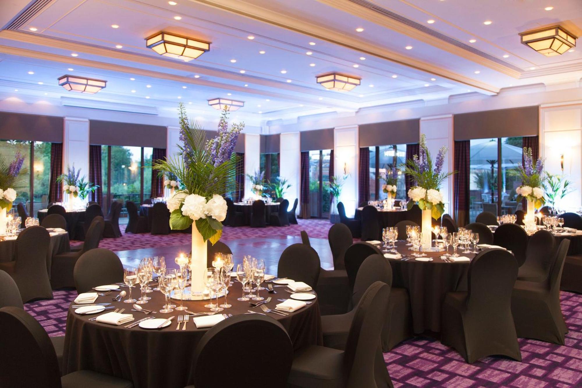 Отель Crowne Plaza Ридинг Экстерьер фото